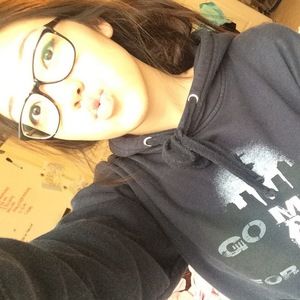 Meet your Posher, Ludia